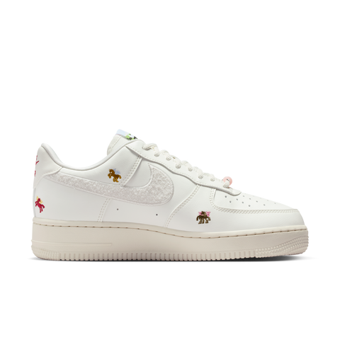 Nike IQ1143-100