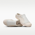 Nike FQ8257-100