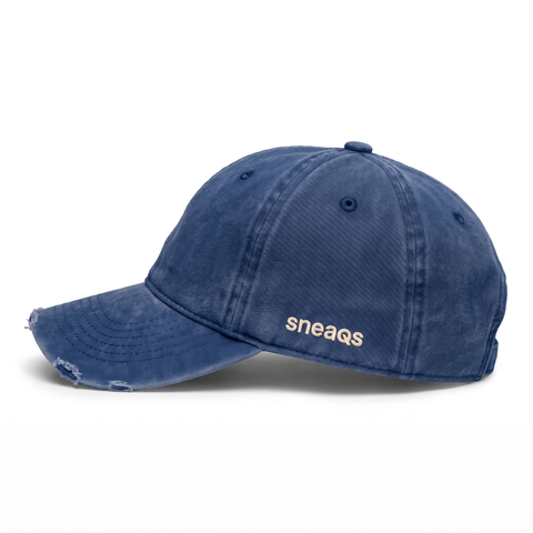 SNEAQS no thoughts cap washed blauw, zijkant met sneaqs-borduursel